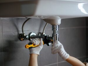 Desentupidora 24 horas BH: serviços essenciais para emergências hidráulicas